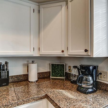 Route 66 Oasis In Downtown Gilbert With Heated Pool & Mini Golf Villa Buitenkant foto
