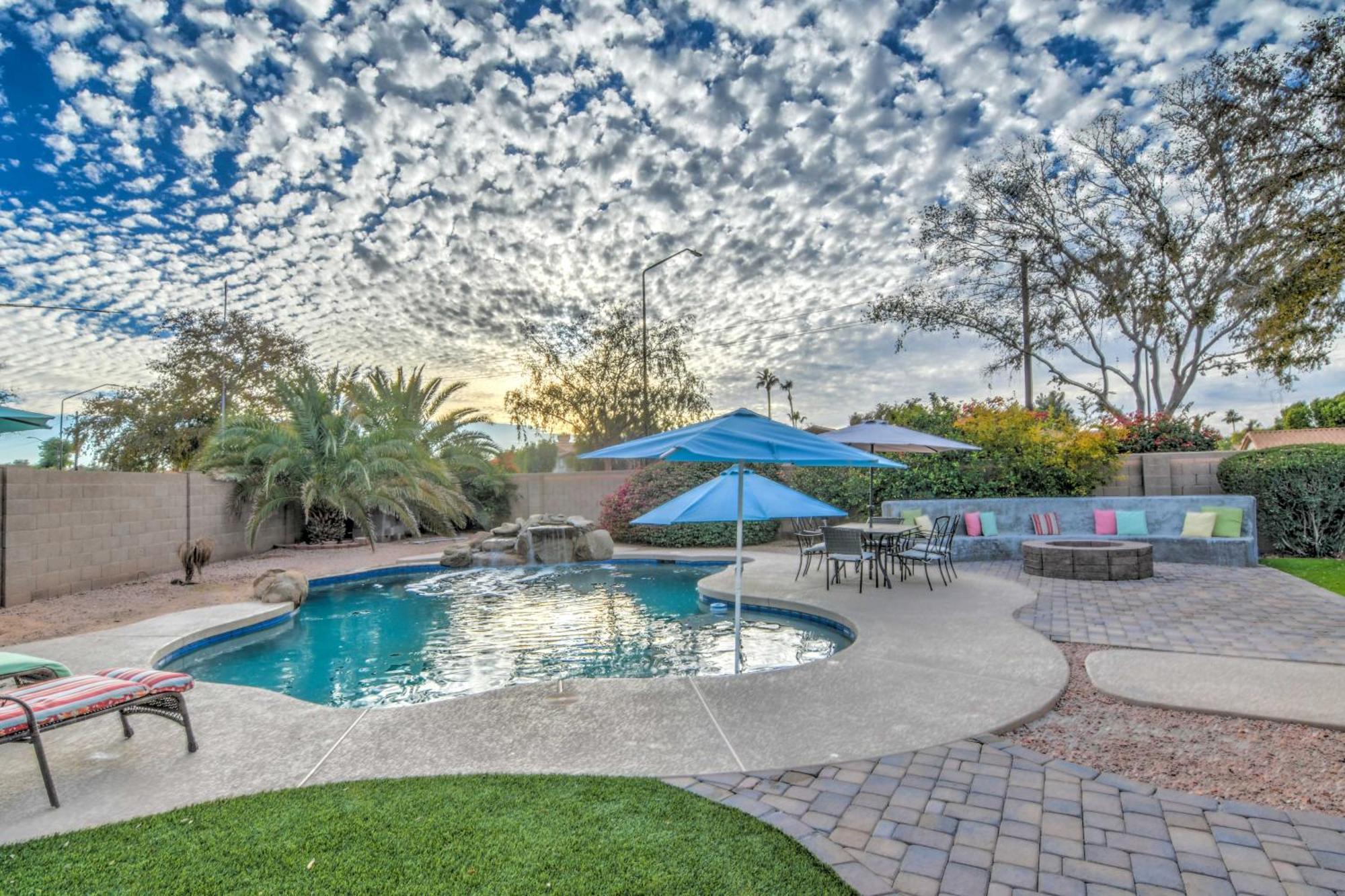 Route 66 Oasis In Downtown Gilbert With Heated Pool & Mini Golf Villa Buitenkant foto