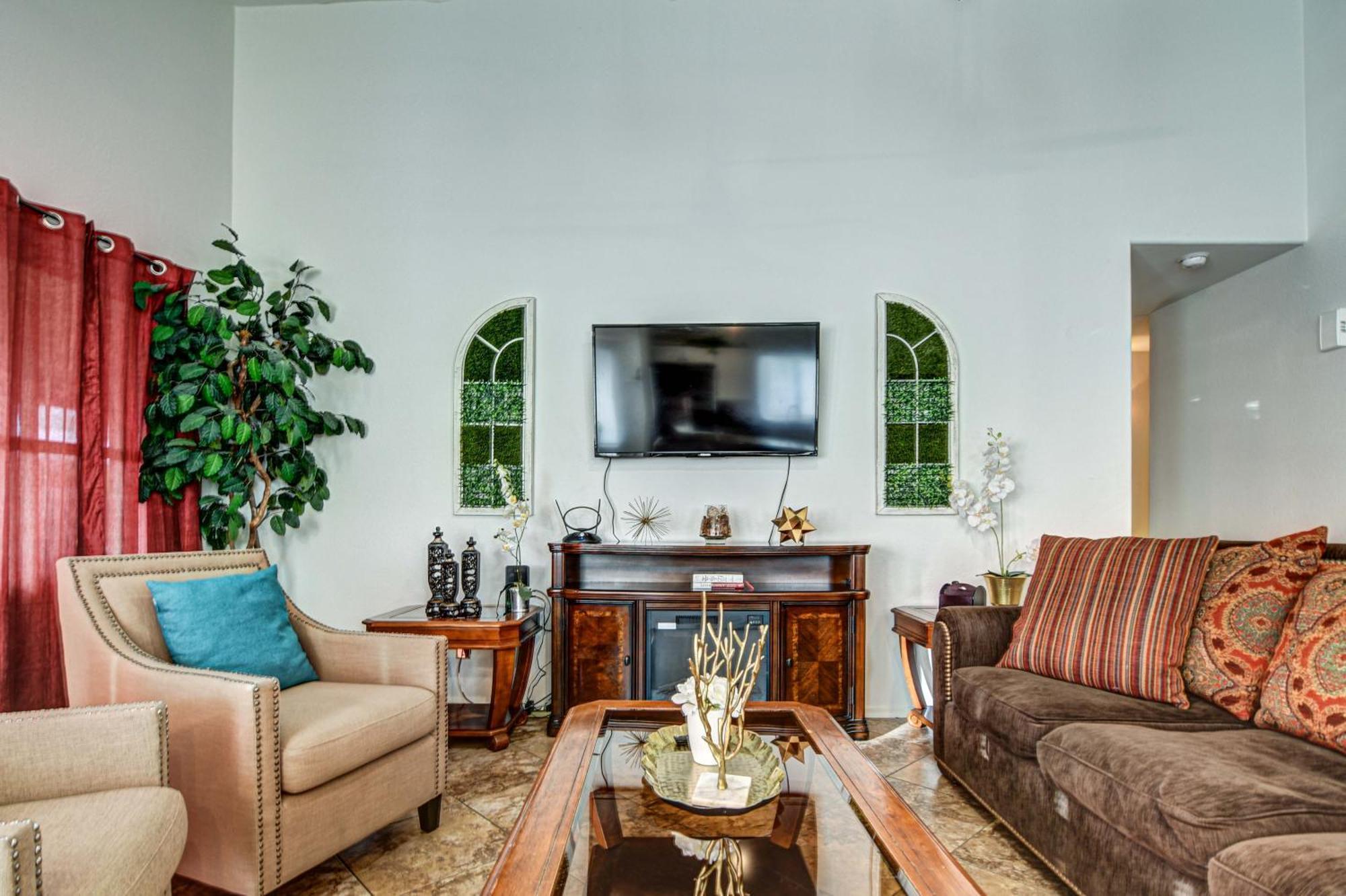 Route 66 Oasis In Downtown Gilbert With Heated Pool & Mini Golf Villa Buitenkant foto